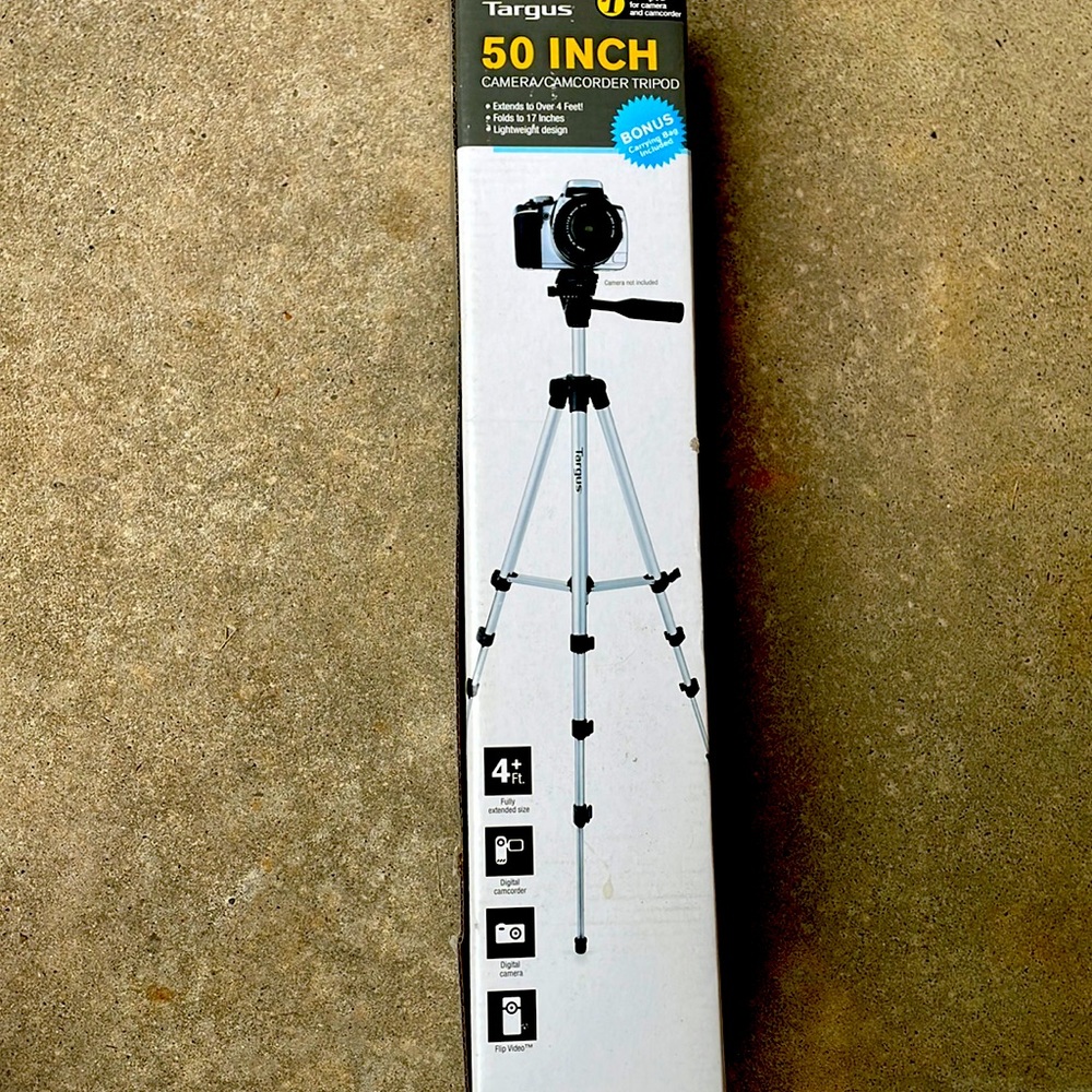 Targus 50” Tripod New in Box